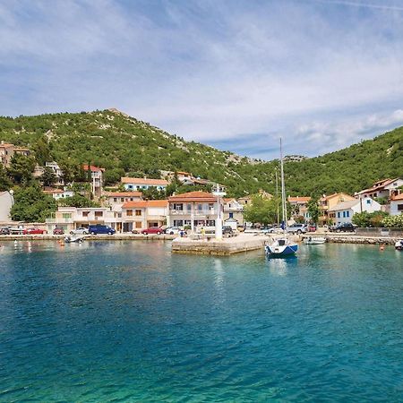 Cozy Apartment In Starigrad With House Sea View Екстер'єр фото