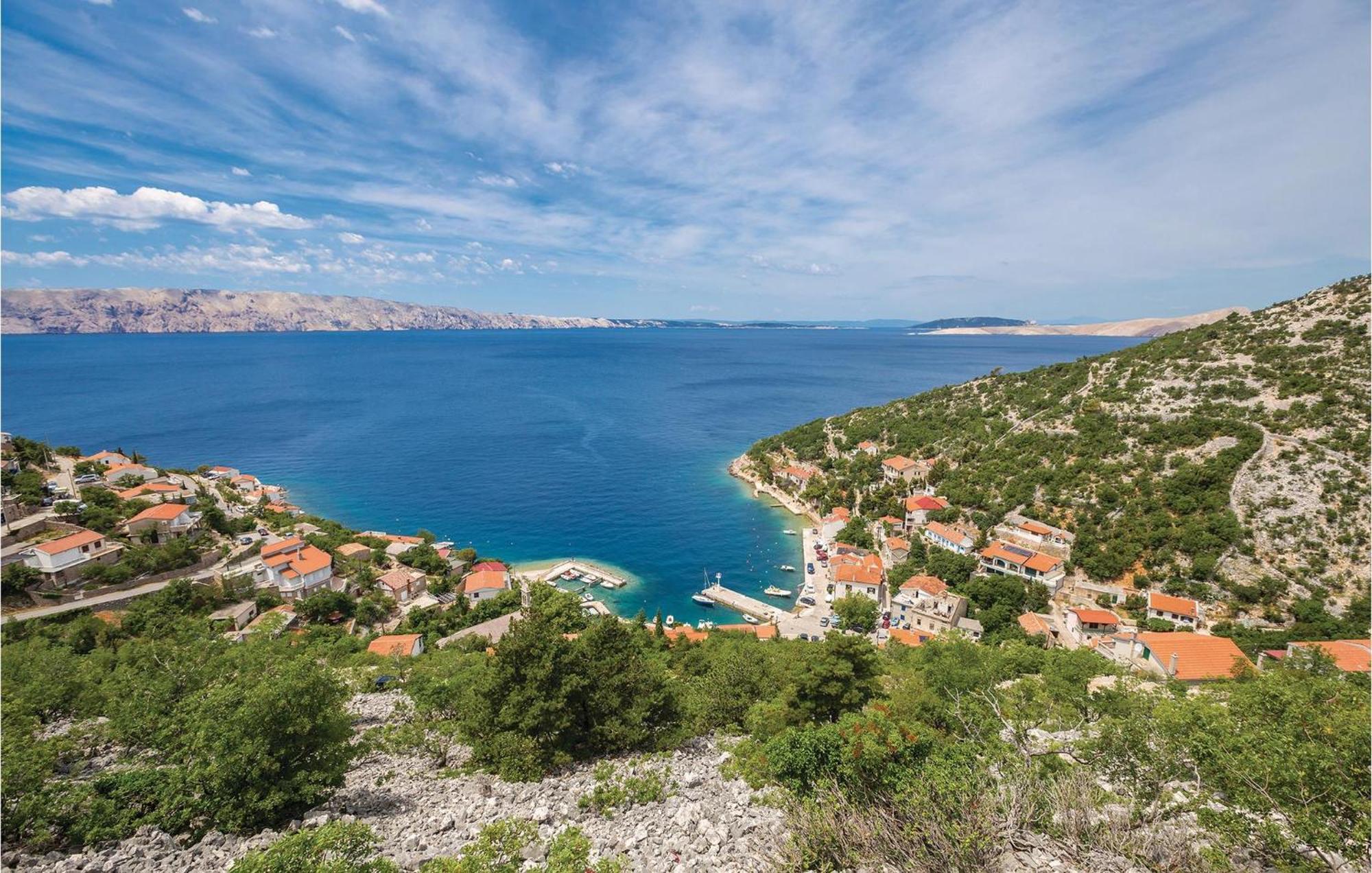 Cozy Apartment In Starigrad With House Sea View Екстер'єр фото